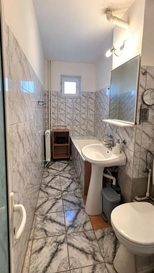 Apartament cu 2 camere semidecomandat, mobilat în Tomis Nord