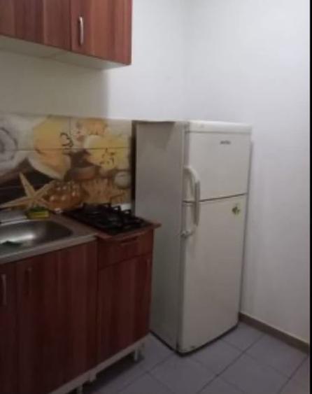 Garsonieră zona  cet  mobilată utilată 22  mp - 3