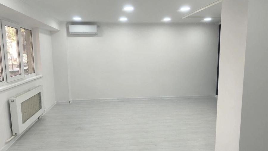 Spațiu comercial, de 58 mp, în Exterior Vest