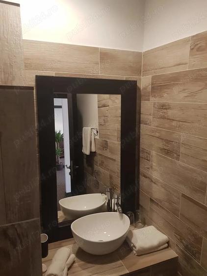 Spațiu comercial, de 1,000 mp, în Săvinești