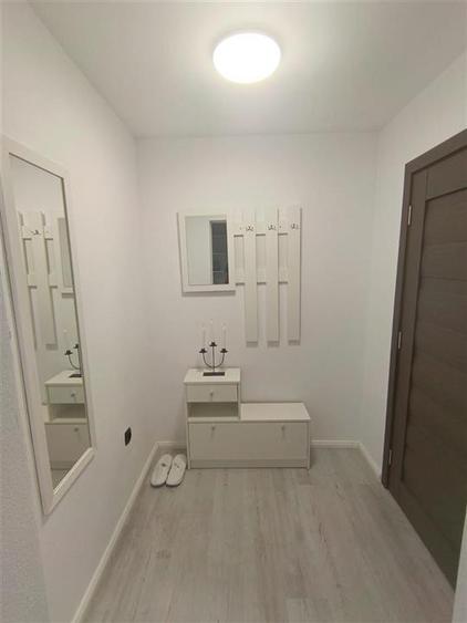 Apartament cu 3 camere decomandat, mobilat în Bran