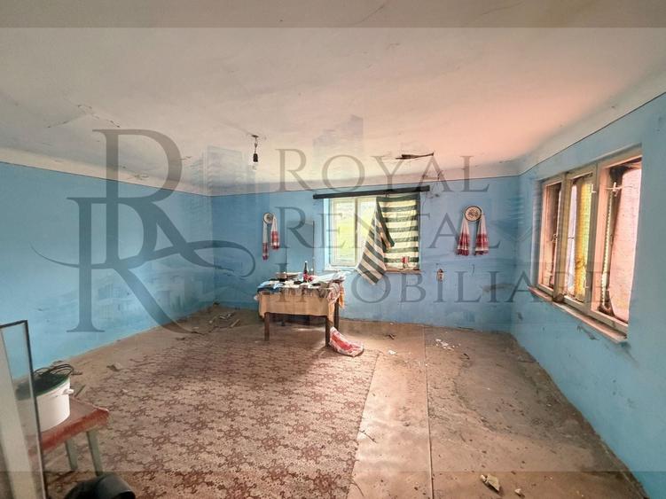 Casă individuală cu 2 camere cu Canalizare în Făureni