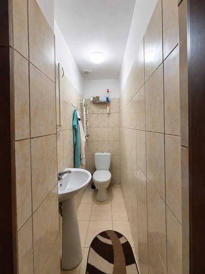 Apartament cu 4 camere decomandat în Exterior Vest