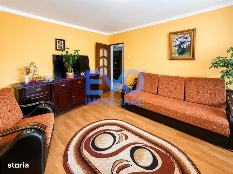 Apartament cu 3 camere decomandat în Central