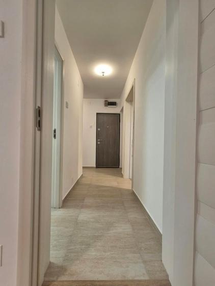 Apartament cu 2 camere decomandat în Apărătorii Patriei