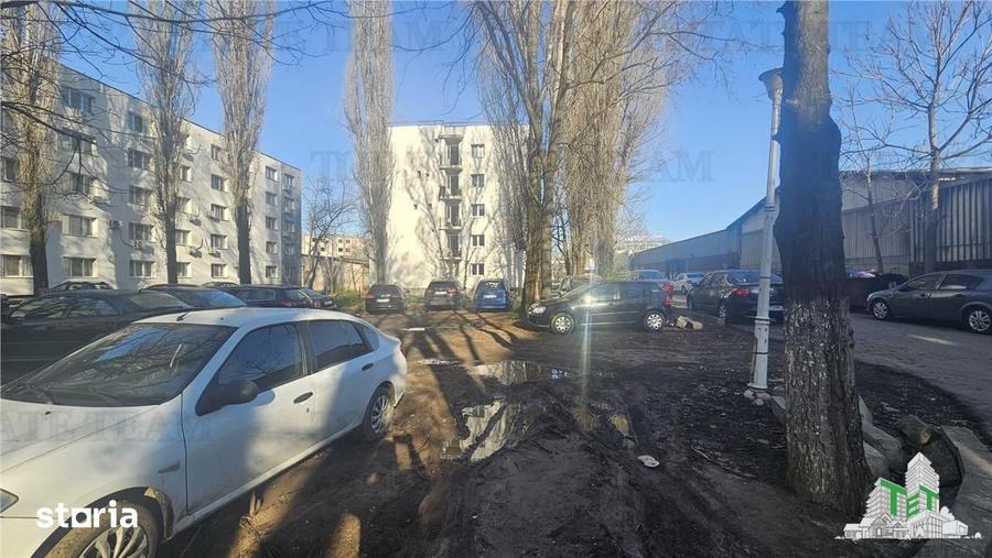 Teren de 1152 mp, în Militari