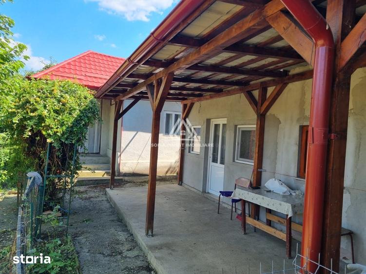Casă cu 3 camere cu Teren 2604 Mp în Sâmboleni