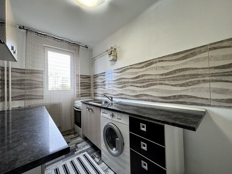 Apartament cu 2 camere semidecomandat, mobilat în Drumul Taberei