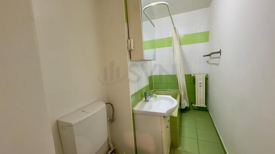 Garsonieră decomandată, mobilată în Tei