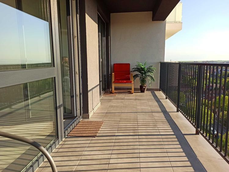 Apartament cu 2 camere decomandat în Lotus