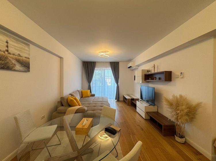 Apartament cu 2 camere decomandat, mobilat în Băneasa