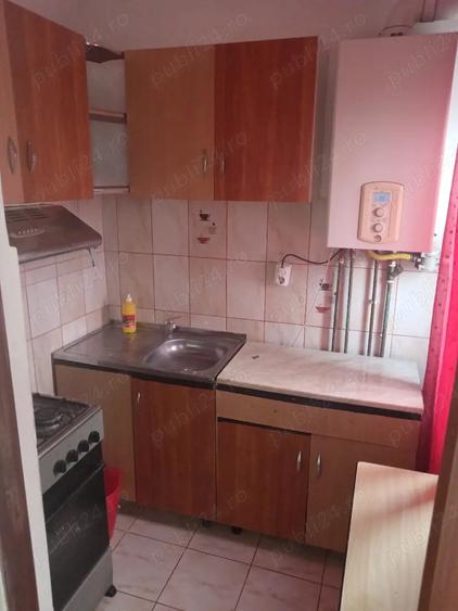 Garsonieră decomandată în Central