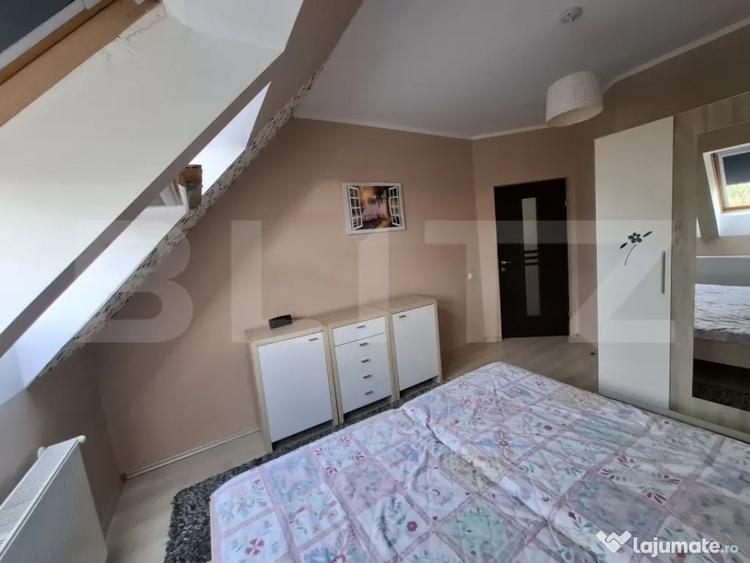 Apartament cu 3 camere semidecomandat în Micro 16