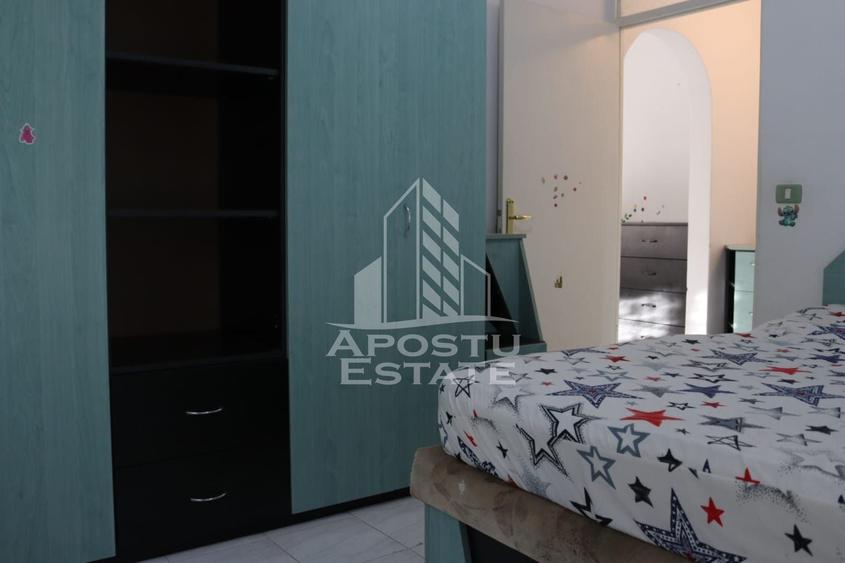 Apartament cu 3 camere decomandat, mobilat în Micălaca