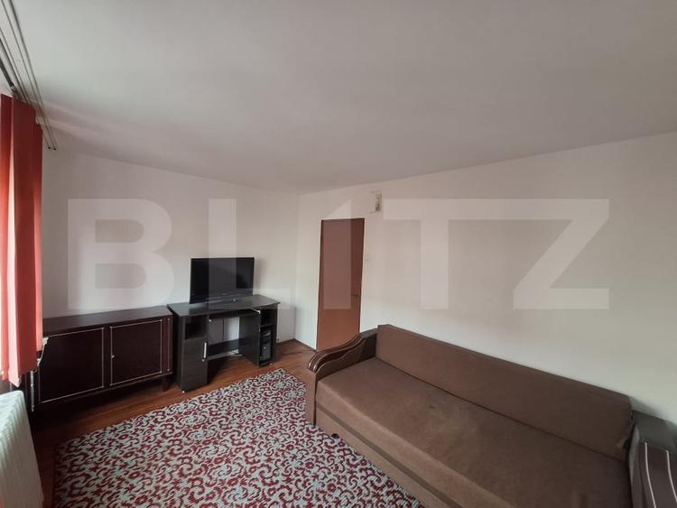 Apartament cu 2 camere semidecomandat, mobilat în Micro 16