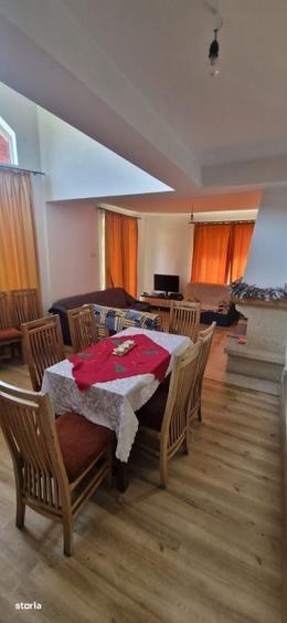 Casă cu 4 camere în Moșoaia