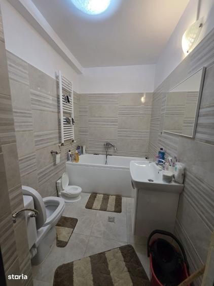 Apartament cu 3 camere decomandat în 1 Decembrie 1918