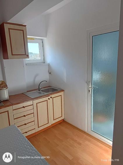 Apartament cu 2 camere nedecomandat în Piața Nouă