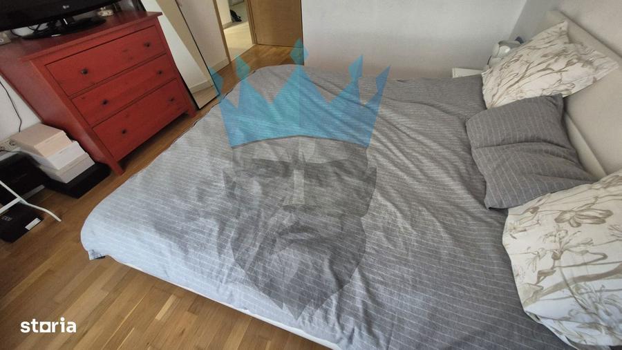 Apartament cu 3 camere, mobilat în Tei