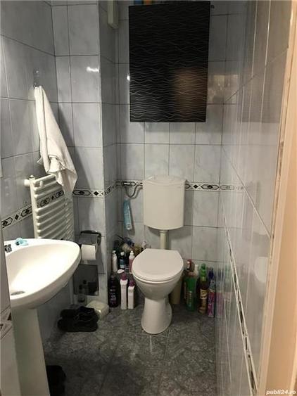 Apartament cu 3 camere decomandat în Aradului