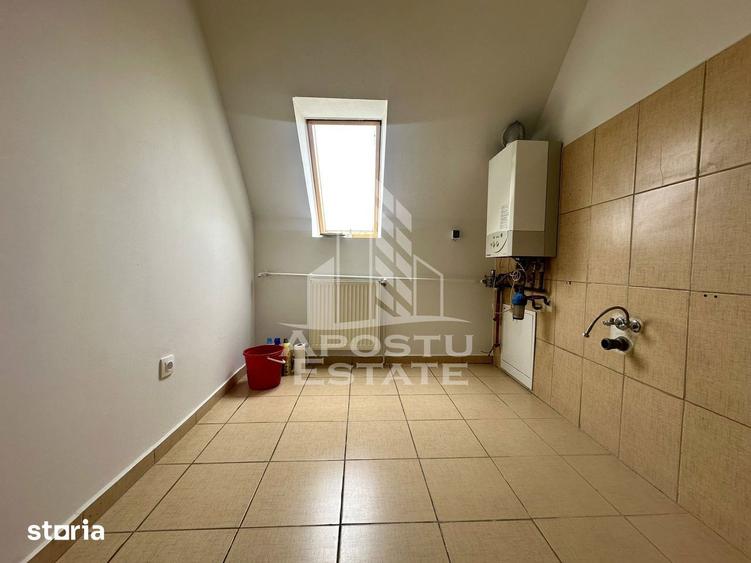 Apartament cu 2 camere decomandat, mobilat în Girocului