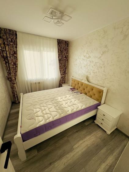 Apartament cu 3 camere decomandat în Păcurari