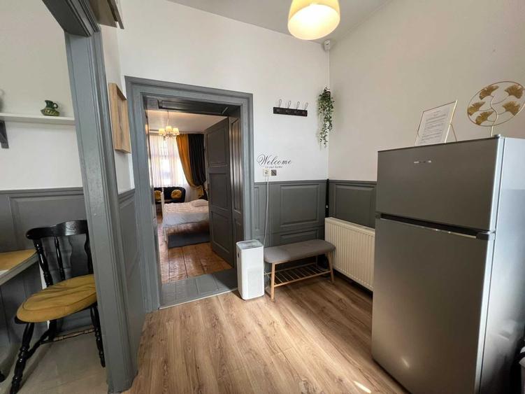 Apartament cu 2 camere decomandat în Central