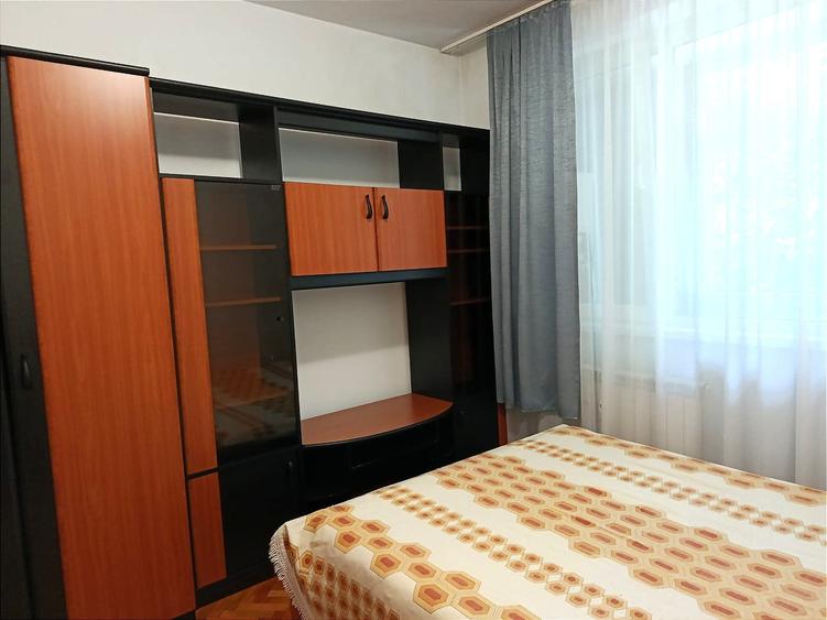 Apartament cu 3 camere decomandat în Iancului
