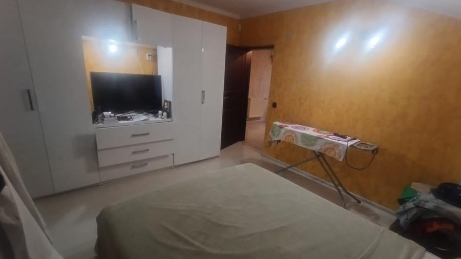 Casă individuală cu 4 camere cu Canalizare în Popoveni