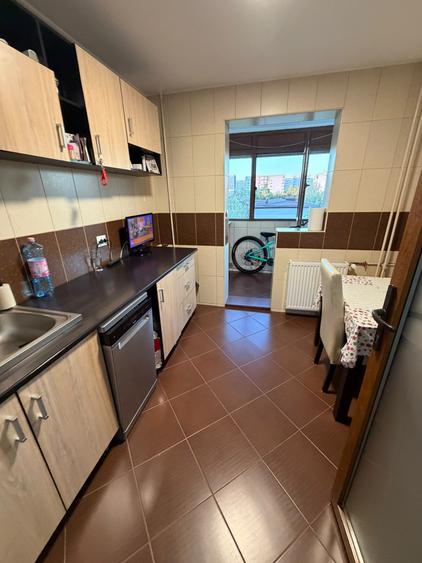Apartament cu 3 camere decomandat în Dristor