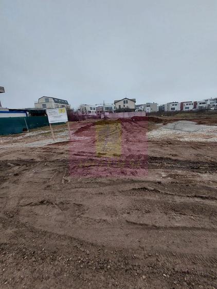 Teren Construcții intravilan de 466 mp, în Sisești
