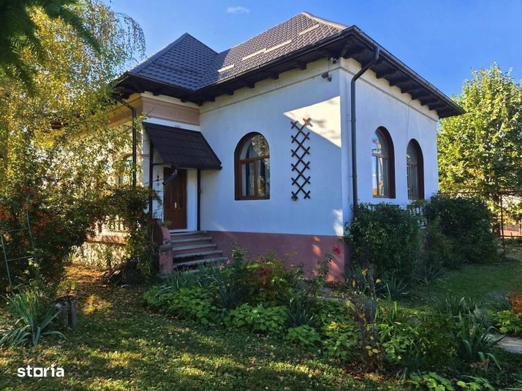 Casă cu 3 camere cu Teren 2308 Mp în Domnești