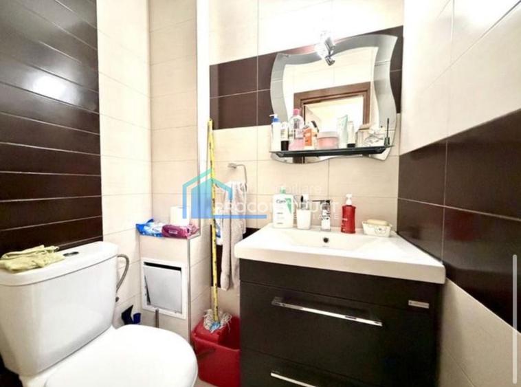 Apartament cu 3 camere decomandat, mobilat în Lunei