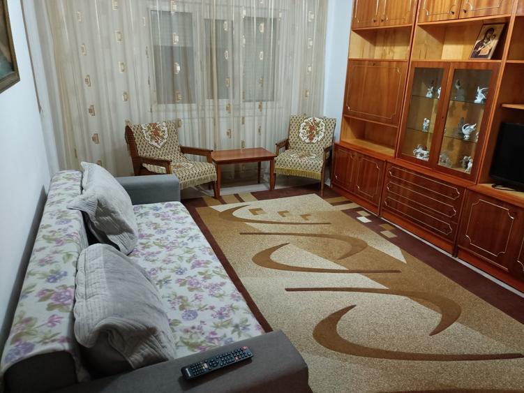 Ofer spre inchiriere apartament cu 2 camere decomandate - 3