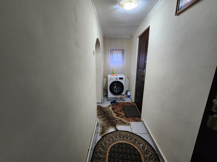 Casă individuală cu 5 camere cu Teren 513 Mp în Cug