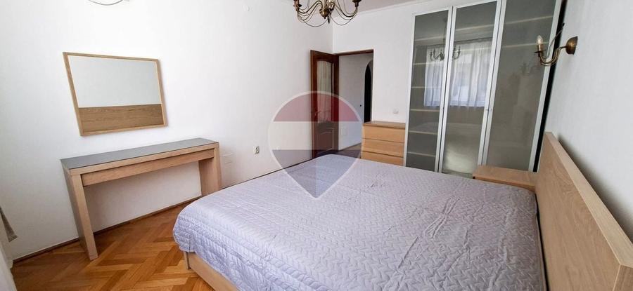 Apartament cu 5 camere în Dorobanți