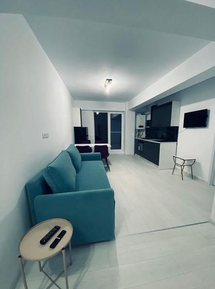 Apartament cu 2 camere semidecomandat, mobilat în Otopeni