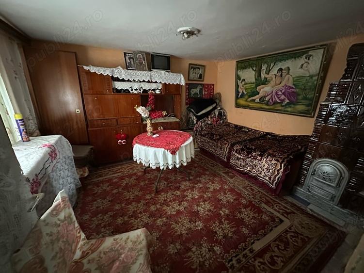 Casă cu 2 camere cu Teren 20000 Mp în Gruiu (Căteasca)