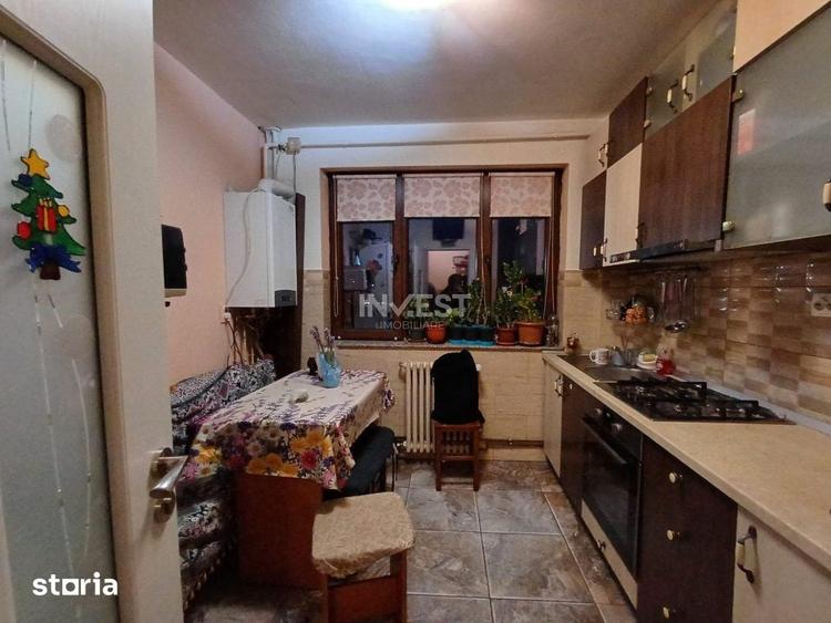 Apartament cu 3 camere decomandat în Gară