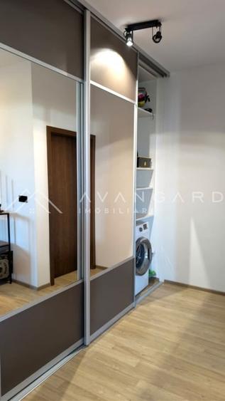 Apartament cu 3 camere semidecomandat în Europa