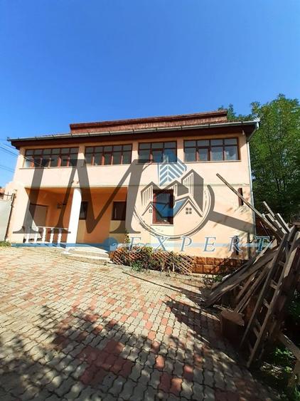 Casă individuală cu 5 camere cu Canalizare în Răhău