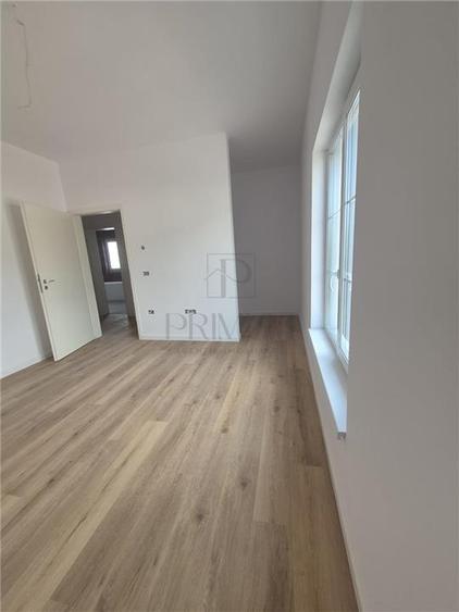 Duplex cu 4 camere cu Teren 300 Mp în Moșnița Nouă