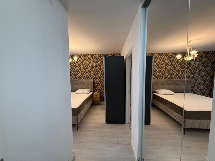 Apartament cu 3 camere semidecomandat, mobilat în Pipera