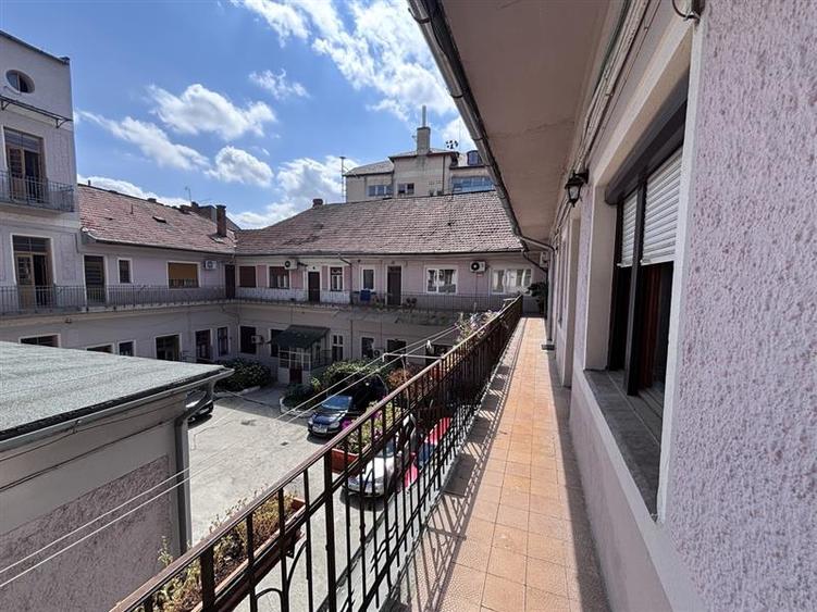 Apartament cu 2 camere nedecomandat în Ultracentral
