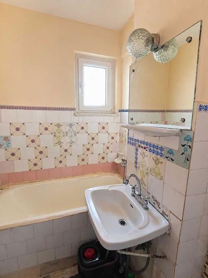 Apartament cu 2 camere decomandat în Radu Negru