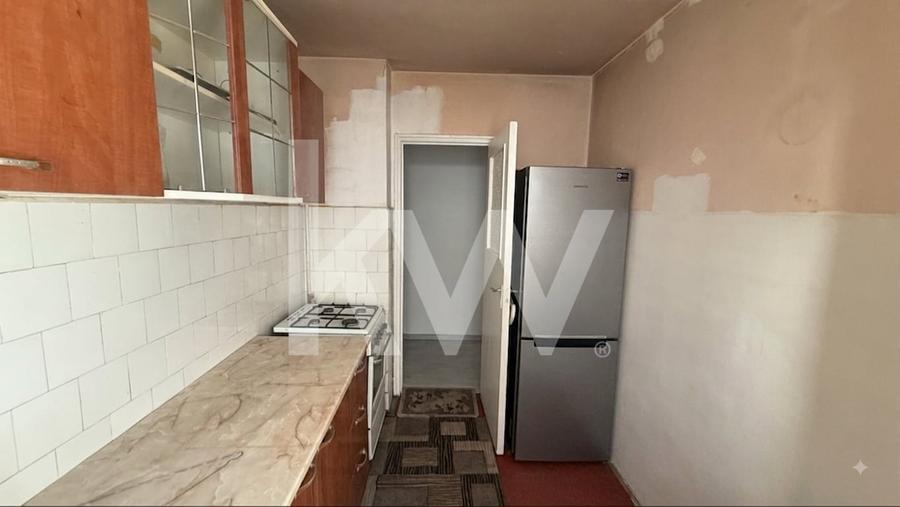 Apartament cu 3 camere decomandat în Astra