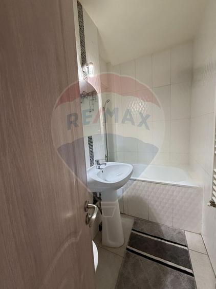 Apartament cu 1 camere decomandat în Central