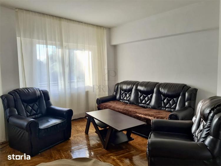 Apartament cu 3 camere decomandat în Vest
