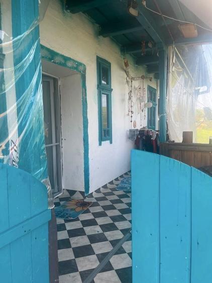 Casă cu 4 camere cu Teren 2700 Mp în Iacobeni