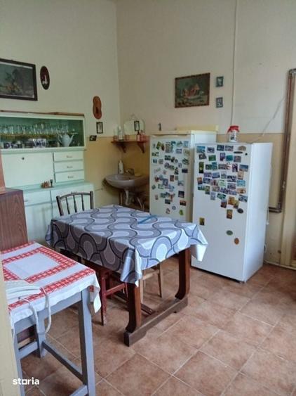 Casa de vanzare3 dormitoare, 2 livinguri,ideala si pentru spatiu co - 3
